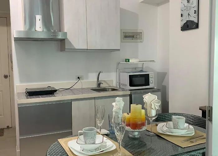 Hotel 1 Bedroom @azure Urban